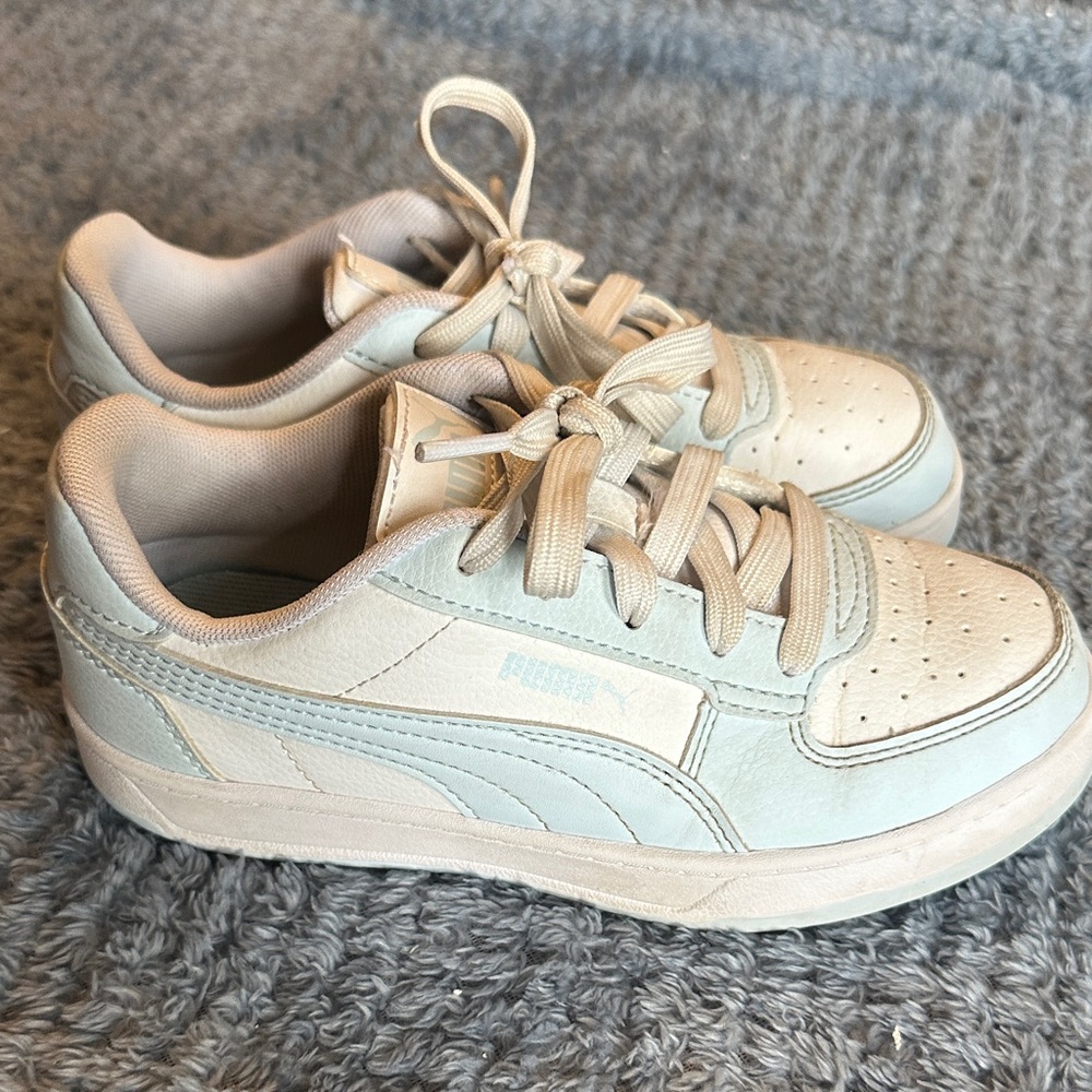 Puma Kids' Caven Low Top Sneaker Lace-Up Sneakers White & Blue Girls US 1 - GOOD